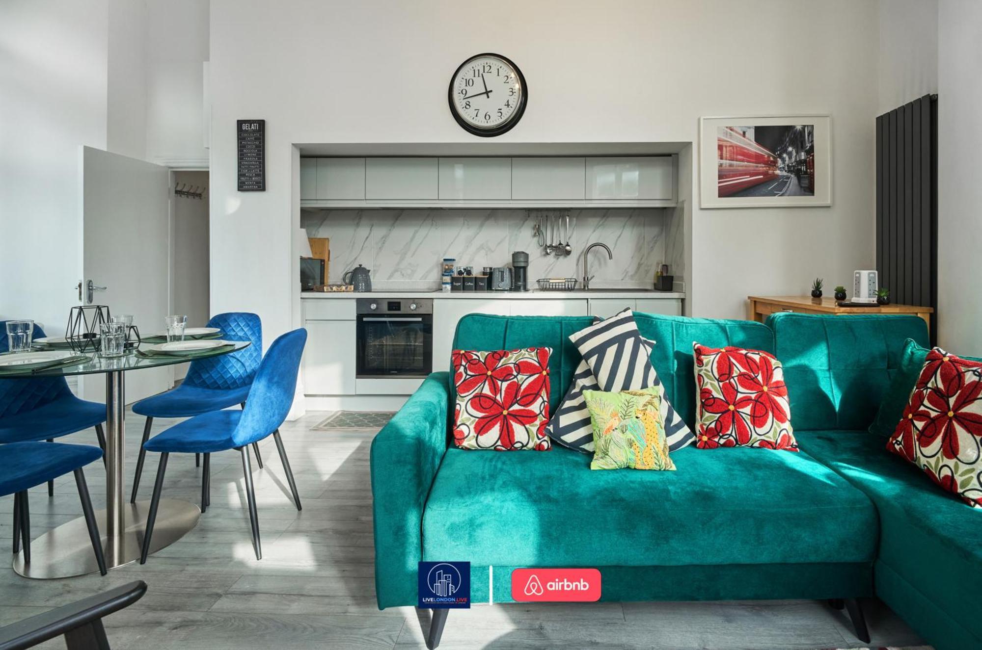 Last-Minute Specials L Sleeps Up To 4 Guests L One-Bedroom Apartment With King Bed And High Ceilings Near Camden By Live London Short Lets & Serviced Accommodation 외부 사진