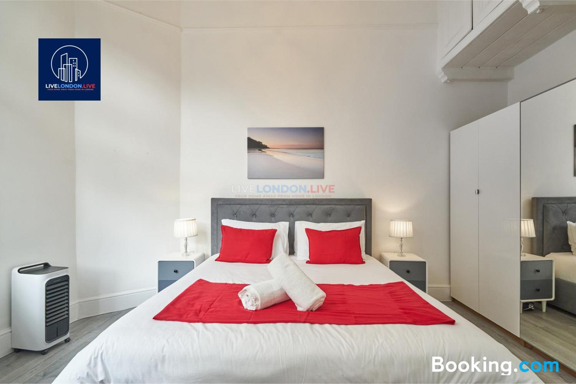 Last-Minute Specials L Sleeps Up To 4 Guests L One-Bedroom Apartment With King Bed And High Ceilings Near Camden By Live London Short Lets & Serviced Accommodation 외부 사진