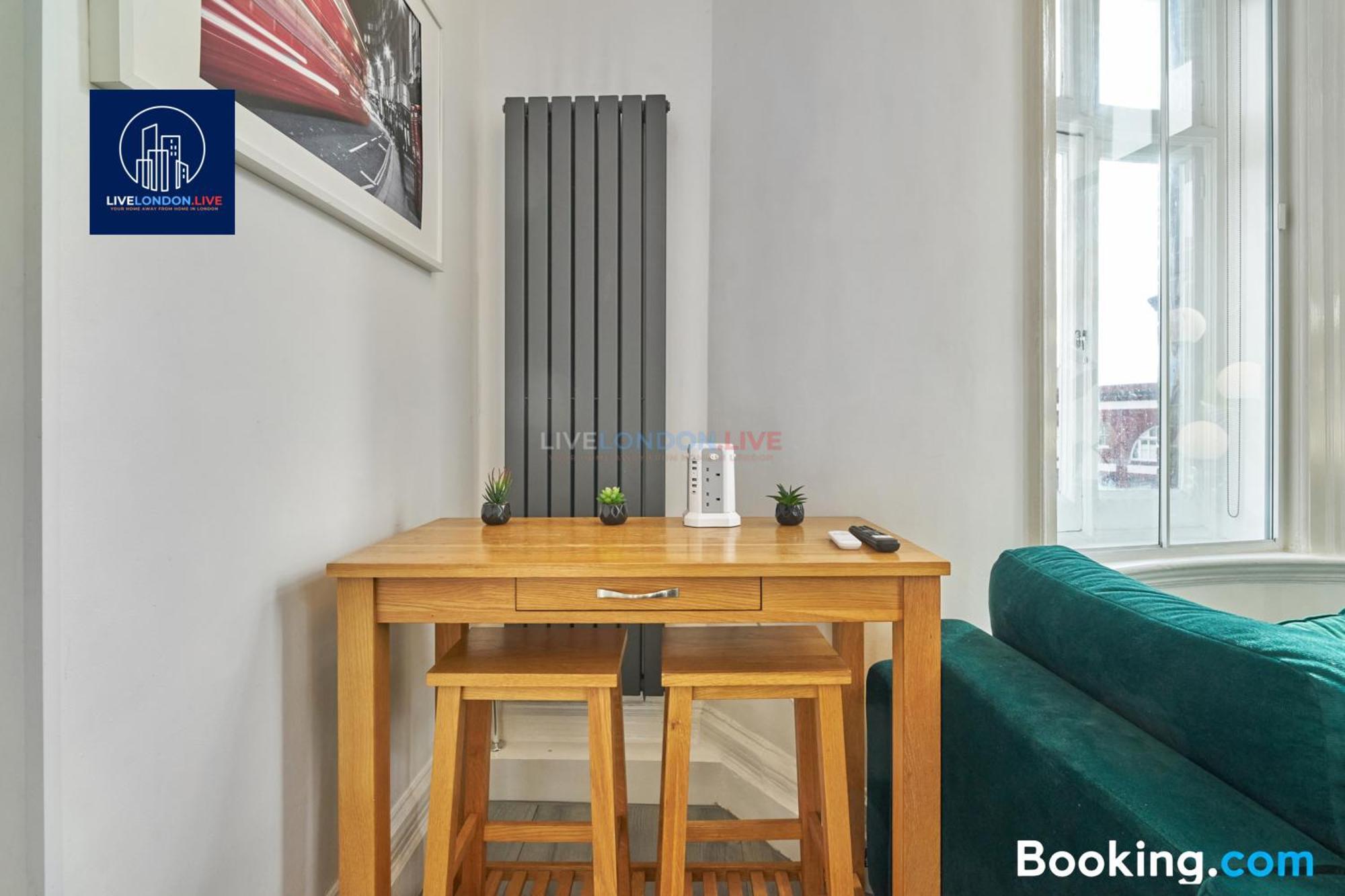 Last-Minute Specials L Sleeps Up To 4 Guests L One-Bedroom Apartment With King Bed And High Ceilings Near Camden By Live London Short Lets & Serviced Accommodation 외부 사진